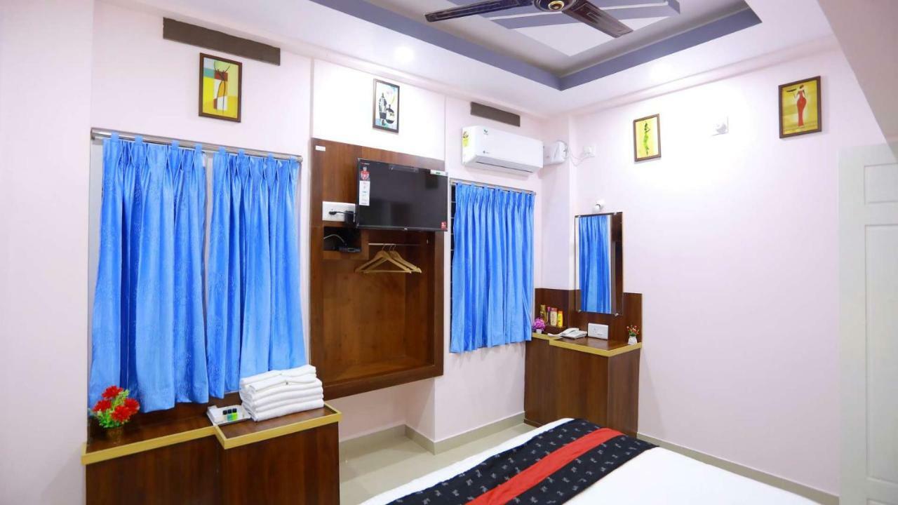Base9 Cochin Airport Hotel Nedumbassery Exterior foto